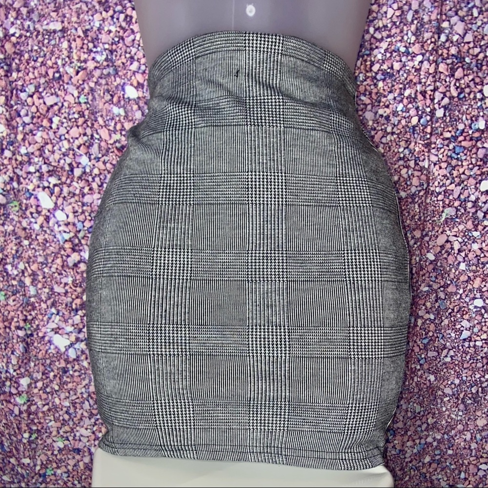 Revamped Collection gray & black plaid mini skirt